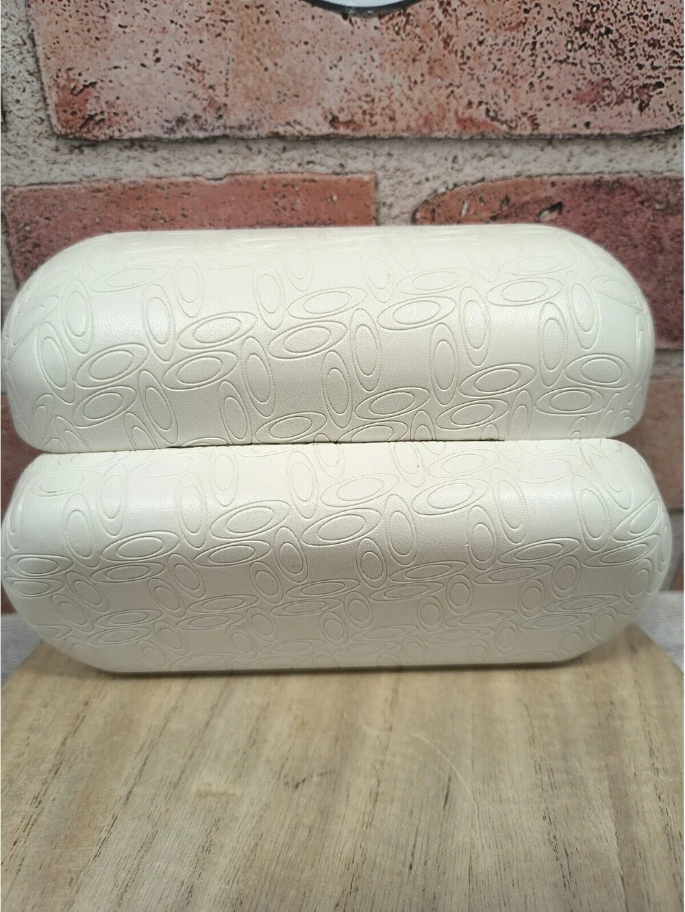 Oakley White Eyeglass Sunglass Large Clamshell Hard Case Embossed Logo CASE ONLY